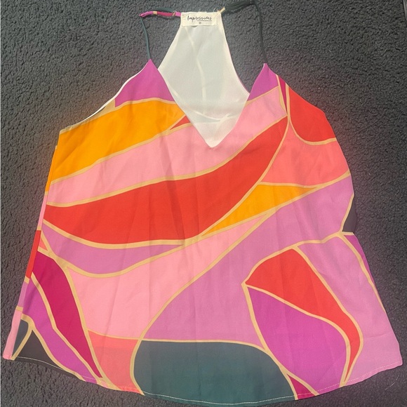 Abstract V-neck Tank Top - Picture 2 of 3
